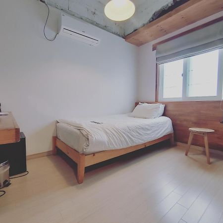 Hostel Good Day Mate Pusan Zewnętrze zdjęcie